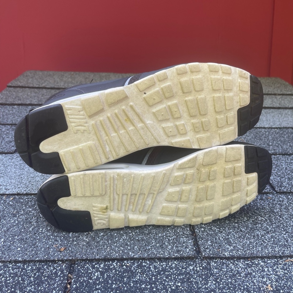 Mens Nike Air Max (size 12) - Picture 6 of 9